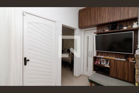 Sala de casa de condomínio à venda com 2 quartos, 73m² em Vila Paranaguá, São Paulo