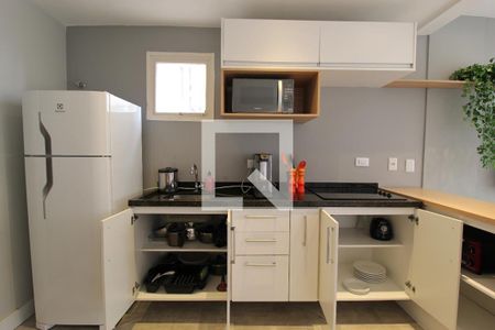 Sala/Cozinha de apartamento para alugar com 1 quarto, 70m² em Vila Nova Conceição, São Paulo