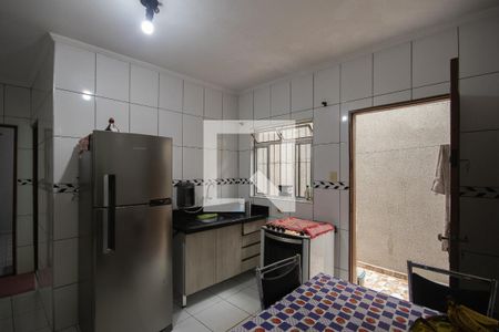 Casa à venda com 125m², 4 quartos e 2 vagas Casa à venda com 125m², 4 quartos e 2 vagasCozinha