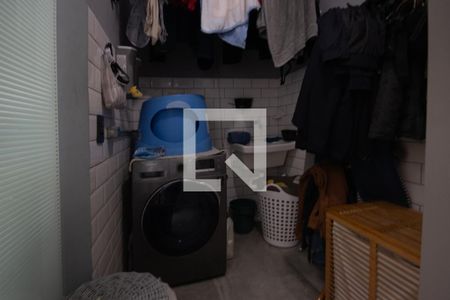 Casa à venda com 125m², 4 quartos e 2 vagas Casa à venda com 125m², 4 quartos e 2 vagasÁrea de Serviço casa 2