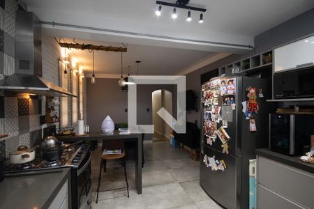 Casa à venda com 125m², 4 quartos e 2 vagas Casa à venda com 125m², 4 quartos e 2 vagasCozinha 2 casa 2