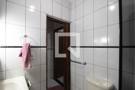 Casa à venda com 125m², 4 quartos e 2 vagas Casa à venda com 125m², 4 quartos e 2 vagasBanheiro 1 casa 1