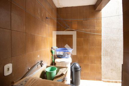 Casa à venda com 125m², 4 quartos e 2 vagas Casa à venda com 125m², 4 quartos e 2 vagasÁrea de Serviço casa 1