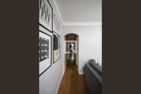 Casa à venda com 125m², 4 quartos e 2 vagas Casa à venda com 125m², 4 quartos e 2 vagasCorredor