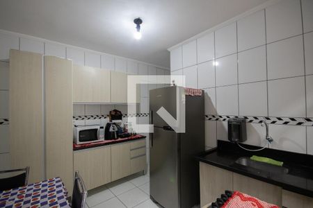 Casa à venda com 125m², 4 quartos e 2 vagas Casa à venda com 125m², 4 quartos e 2 vagasCozinha