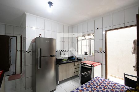 Casa à venda com 125m², 4 quartos e 2 vagas Casa à venda com 125m², 4 quartos e 2 vagasCozinha