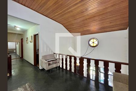 Sala do segundo andar de casa para alugar com 4 quartos, 300m² em Anil, Rio de Janeiro