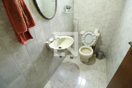 Lavabo de casa para alugar com 4 quartos, 300m² em Anil, Rio de Janeiro