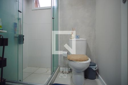 Banheiro Corredor de apartamento para alugar com 2 quartos, 55m² em Jardim Carvalho, Porto Alegre