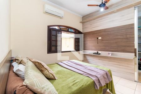 Quarto 1 - Suíte de casa à venda com 3 quartos, 250m² em Vila Monte Santo, São Paulo