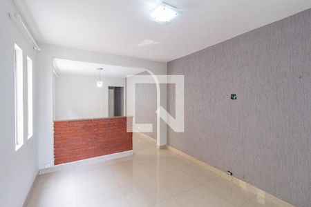 Sala de estar de casa para alugar com 3 quartos, 140m² em Quitaúna, Osasco