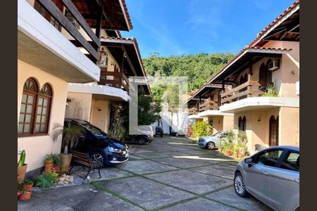 Casa à venda com 3 quartos, 156m² em Itaipu, Niterói