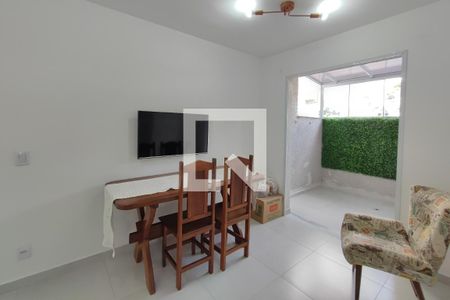 Sala  de apartamento para alugar com 2 quartos, 50m² em Jardim Samambaia, Campinas