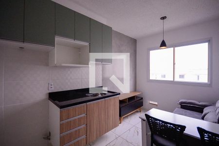 Sala/Cozinha  de apartamento para alugar com 1 quarto, 24m² em Jardim Santa Emília, São Paulo