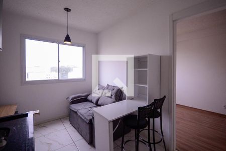 Sala/Cozinha  de apartamento para alugar com 1 quarto, 24m² em Jardim Santa Emília, São Paulo