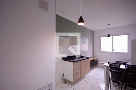 Sala/Cozinha  de apartamento para alugar com 1 quarto, 24m² em Jardim Santa Emília, São Paulo