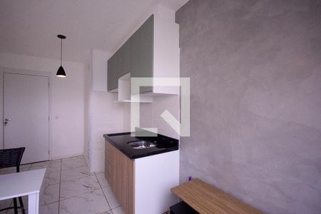 Sala/Cozinha  de apartamento para alugar com 1 quarto, 24m² em Jardim Santa Emília, São Paulo