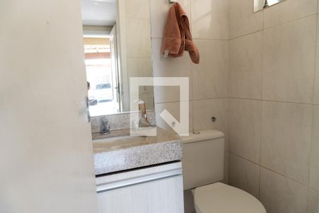 Lavabo de casa para alugar com 4 quartos, 120m² em Cabral, Contagem