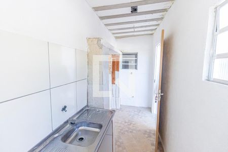 Cozinha de casa de condomínio para alugar com 1 quarto, 70m² em Vila Valqueire, Rio de Janeiro