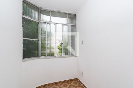 Sala de apartamento para alugar com 1 quarto, 57m² em Penha, Rio de Janeiro