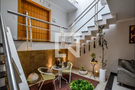 Sala 1 de casa à venda com 3 quartos, 275m² em Parque das Nações, Santo André