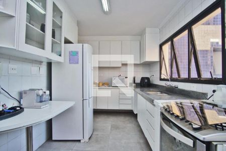 Foto 03 de apartamento à venda com 3 quartos, 138m² em Vila Sonia, São Paulo