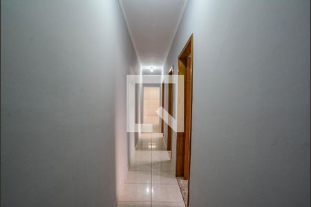 Corredor de casa à venda com 2 quartos, 150m² em Vila Pires, Santo André