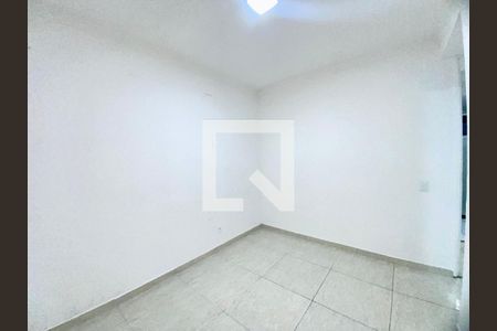 Quarto 2 de apartamento para alugar com 2 quartos, 50m² em Jardim das Margaridas, Salvador