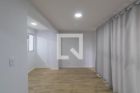 Quarto/Sala de casa para alugar com 1 quarto, 30m² em Vila Ré, São Paulo