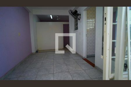 Sala de casa para alugar com 2 quartos, 72m² em Jardim Santa Rosália, Sorocaba