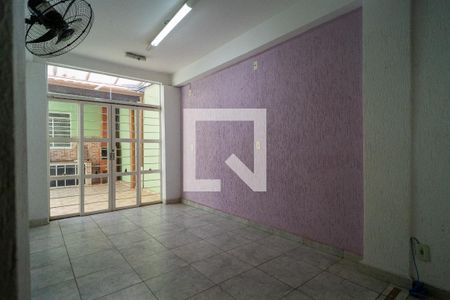 Sala de casa para alugar com 2 quartos, 72m² em Jardim Santa Rosália, Sorocaba