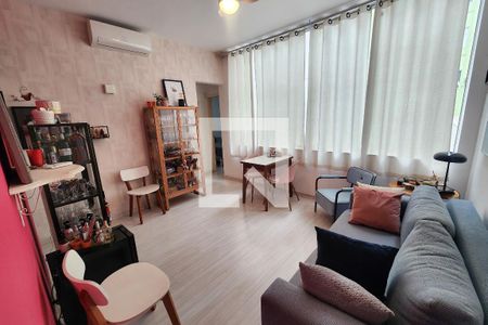 Sala de apartamento à venda com 2 quartos, 70m² em Humaitá, Rio de Janeiro