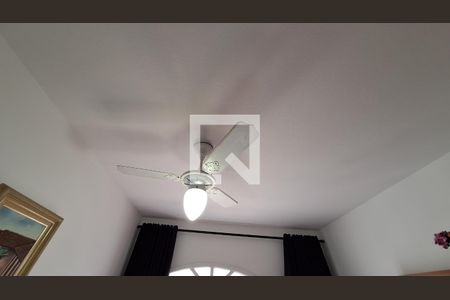 Detalhe da Sala de apartamento para alugar com 1 quarto, 45m² em Tupi, Praia Grande