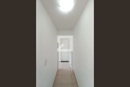 Corredor de apartamento para alugar com 2 quartos, 56m² em Jardim Nova Europa, Campinas