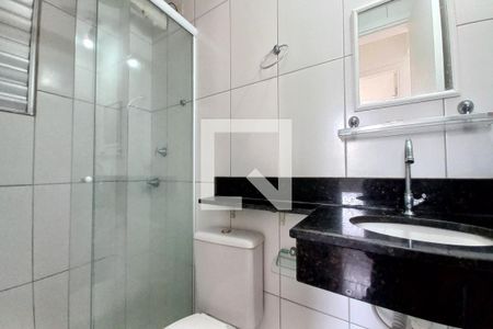 Banheiro de apartamento para alugar com 2 quartos, 56m² em Jardim Nova Europa, Campinas