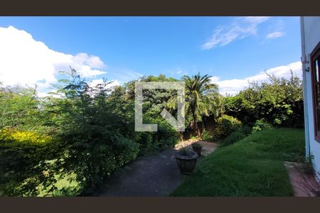 Casa de condomínio à venda com 400m², 5 quartos e 4 vagas Casa de condomínio à venda com 400m², 5 quartos e 4 vagasQuintal