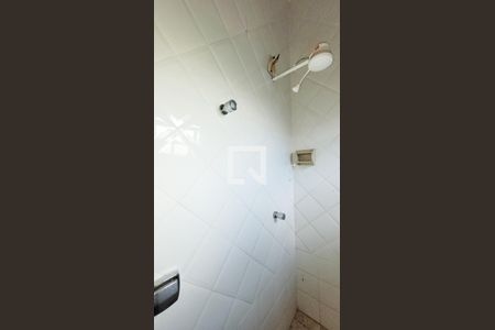 Casa de condomínio à venda com 400m², 5 quartos e 4 vagas Casa de condomínio à venda com 400m², 5 quartos e 4 vagasBanheiro de serviço