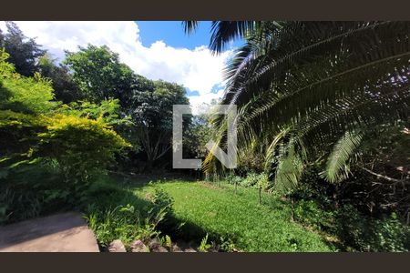 Casa de condomínio à venda com 400m², 5 quartos e 4 vagas Casa de condomínio à venda com 400m², 5 quartos e 4 vagasQuintal