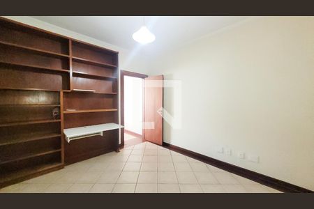 Casa de condomínio à venda com 400m², 5 quartos e 4 vagas Casa de condomínio à venda com 400m², 5 quartos e 4 vagasSuíte 2