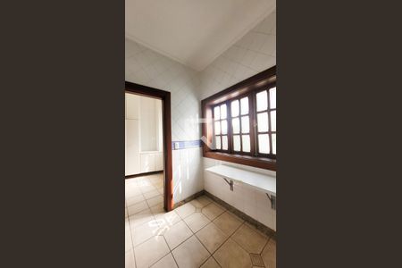 Casa de condomínio à venda com 400m², 5 quartos e 4 vagas Casa de condomínio à venda com 400m², 5 quartos e 4 vagasCozinha