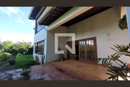 Casa de condomínio à venda com 400m², 5 quartos e 4 vagas Casa de condomínio à venda com 400m², 5 quartos e 4 vagasQuintal