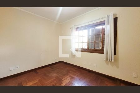 Casa de condomínio à venda com 400m², 5 quartos e 4 vagas Casa de condomínio à venda com 400m², 5 quartos e 4 vagasSuíte 3