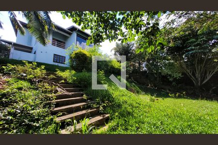 Casa de condomínio à venda com 400m², 5 quartos e 4 vagas Casa de condomínio à venda com 400m², 5 quartos e 4 vagasQuintal