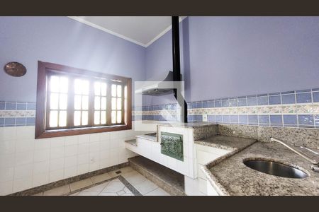 Casa de condomínio à venda com 400m², 5 quartos e 4 vagas Casa de condomínio à venda com 400m², 5 quartos e 4 vagasCozinha