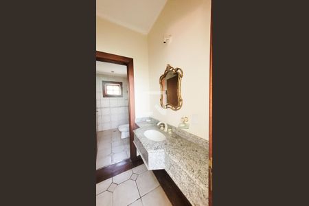 Casa de condomínio à venda com 400m², 5 quartos e 4 vagas Casa de condomínio à venda com 400m², 5 quartos e 4 vagasLavabo