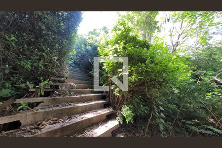 Casa de condomínio à venda com 400m², 5 quartos e 4 vagas Casa de condomínio à venda com 400m², 5 quartos e 4 vagasÁrea Externa