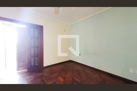 Casa de condomínio à venda com 400m², 5 quartos e 4 vagas Casa de condomínio à venda com 400m², 5 quartos e 4 vagasSuíte master