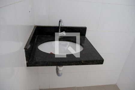 Banheiro de apartamento à venda com 1 quarto, 43m² em Km 18, Osasco