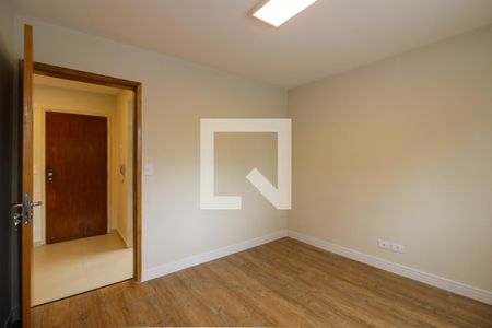 Quarto 1 de apartamento para alugar com 2 quartos, 42m² em Vila Madalena, São Paulo