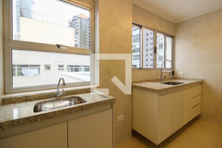 Cozinha de apartamento para alugar com 1 quarto, 42m² em Vila Madalena, São Paulo